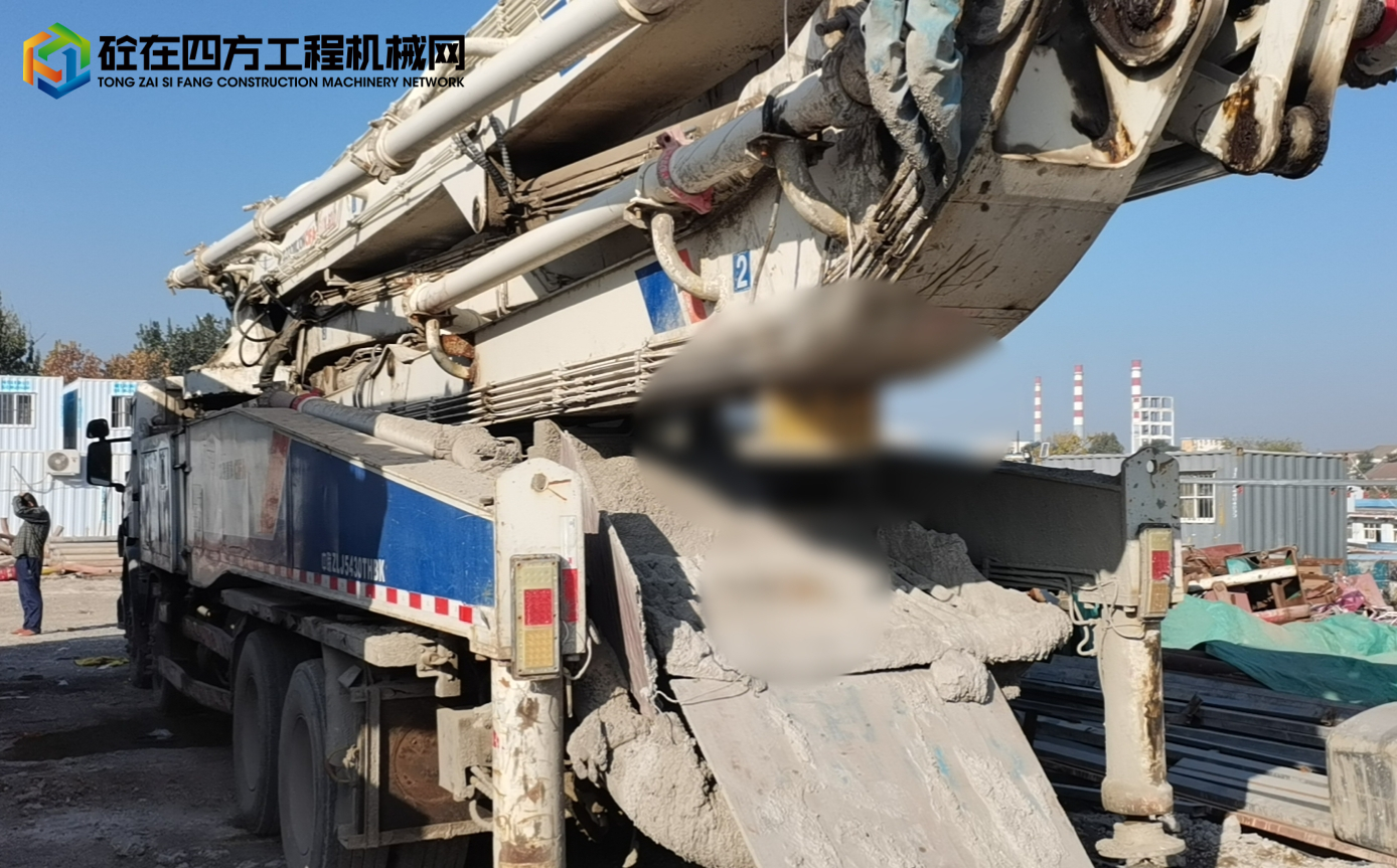 https://images.tongzsf.com/tong/truck_machine/20230719/164b7a888f3b30.jpg
