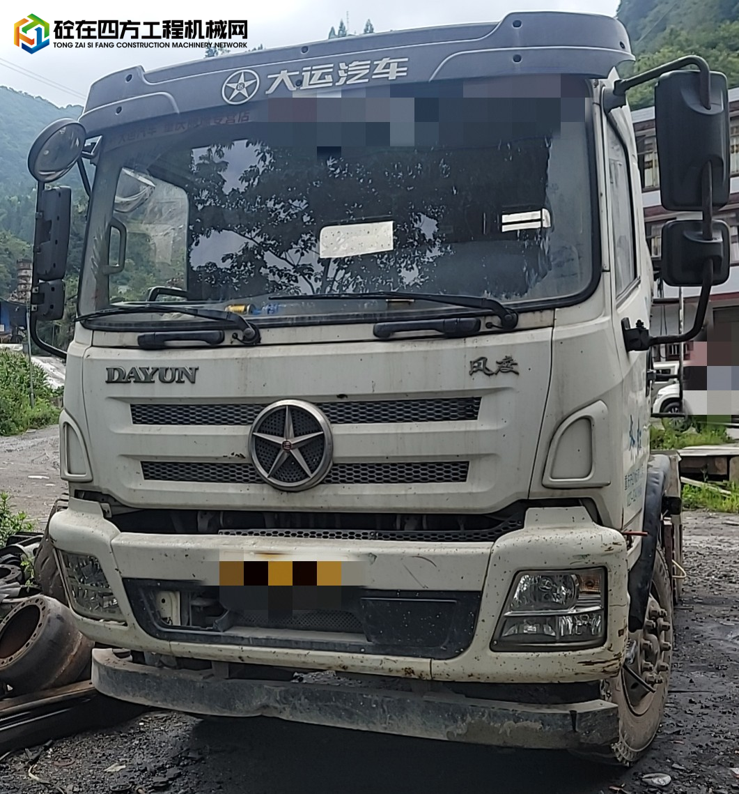 https://images.tongzsf.com/tong/truck_machine/20230724/164be2fde064b5.jpg