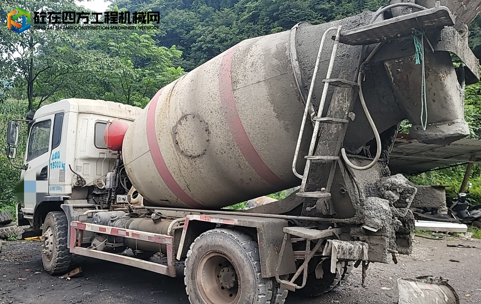https://images.tongzsf.com/tong/truck_machine/20230724/164be300df11cb.jpg