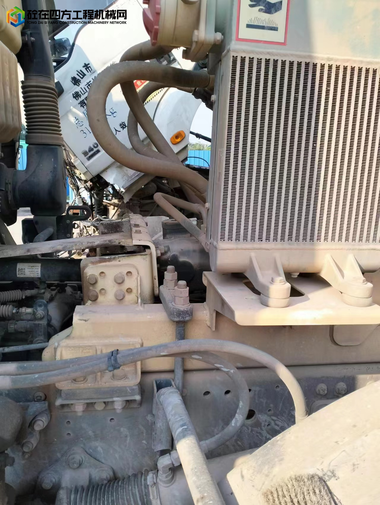https://images.tongzsf.com/tong/truck_machine/20230728/164c3345bce56a.jpg