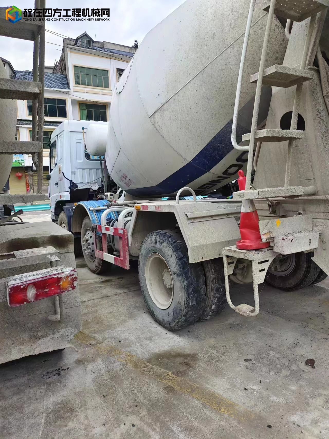 https://images.tongzsf.com/tong/truck_machine/20230802/164c9ba593d2c4.jpg
