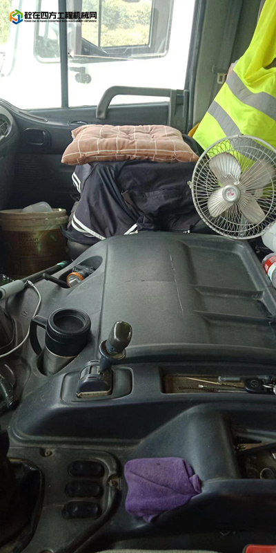 https://images.tongzsf.com/tong/truck_machine/20230811/164d5ff6d6ee43.jpg