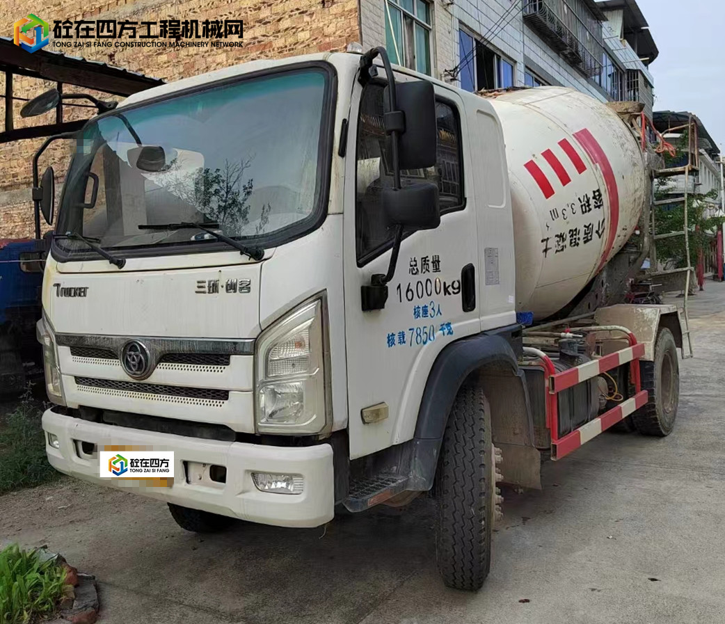 https://images.tongzsf.com/tong/truck_machine/20230821/164e2fa643618a.jpg