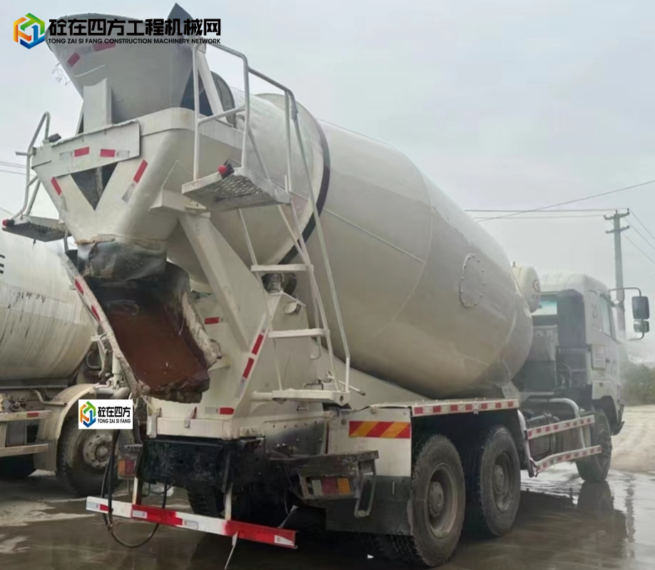 https://images.tongzsf.com/tong/truck_machine/20230821/164e2fe26efbf3.jpg