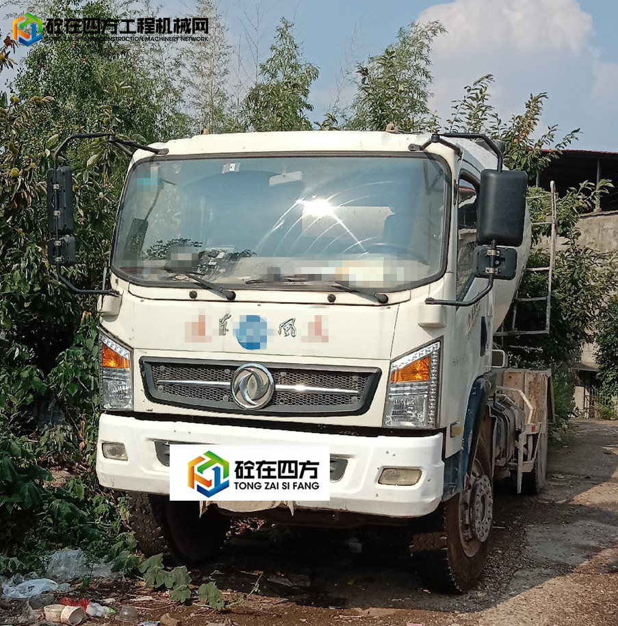 https://images.tongzsf.com/tong/truck_machine/20230825/164e84bbe7f49d.jpg