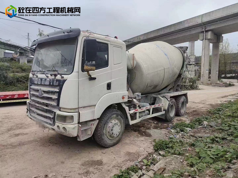 https://images.tongzsf.com/tong/truck_machine/20230830/164eeec90a5553.jpg