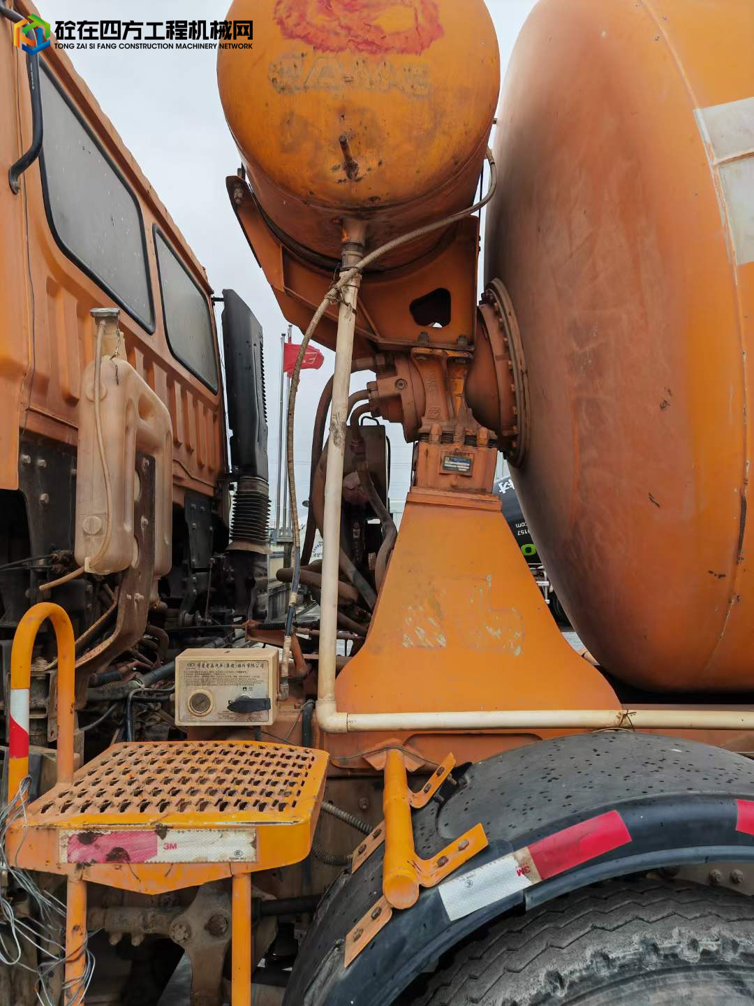 https://images.tongzsf.com/tong/truck_machine/20230830/164ef05f9267da.jpg