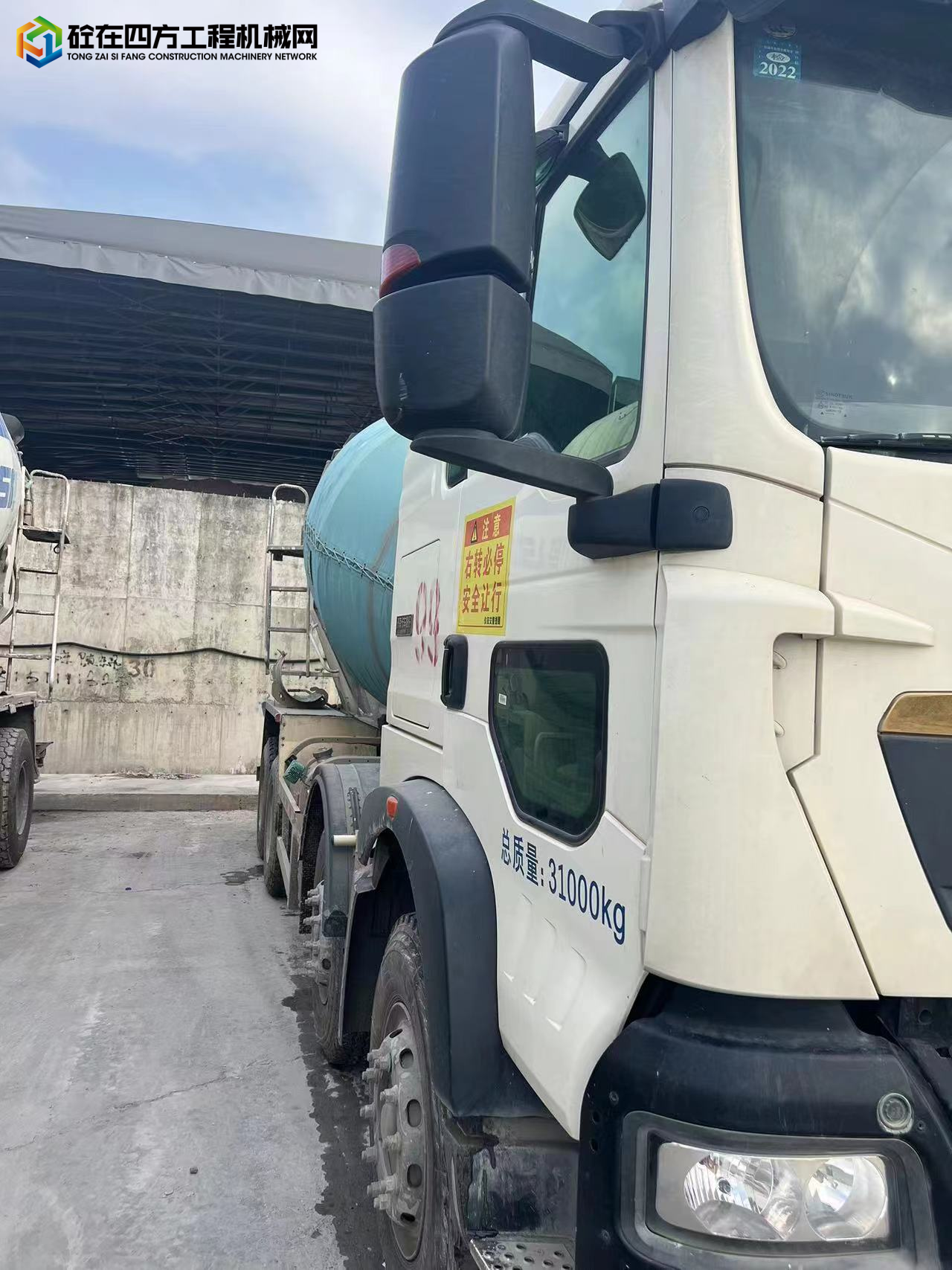 https://images.tongzsf.com/tong/truck_machine/20230904/164f53eb6e60a4.jpg