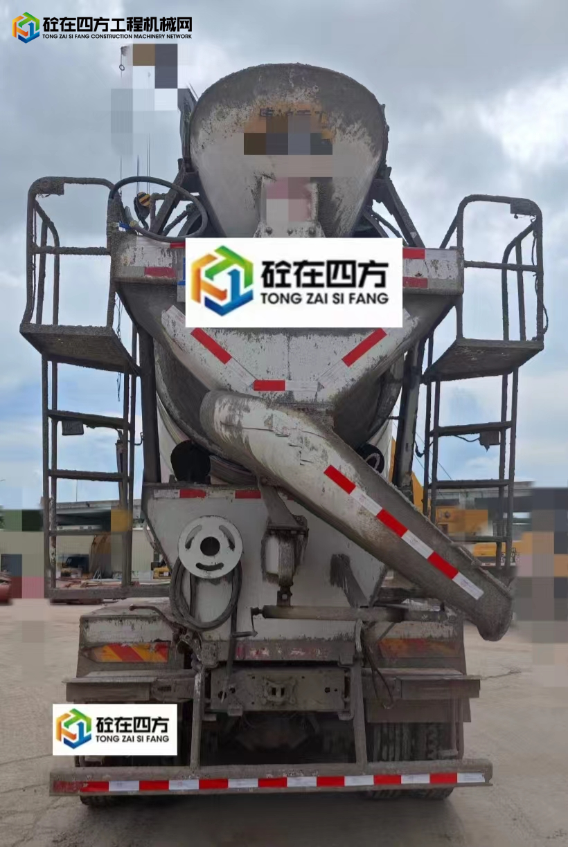 https://images.tongzsf.com/tong/truck_machine/20230904/164f589c81cdd8.jpg