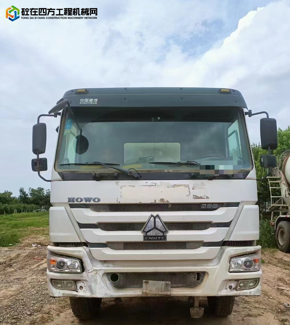 https://images.tongzsf.com/tong/truck_machine/20230907/164f9430fa9e26.jpg