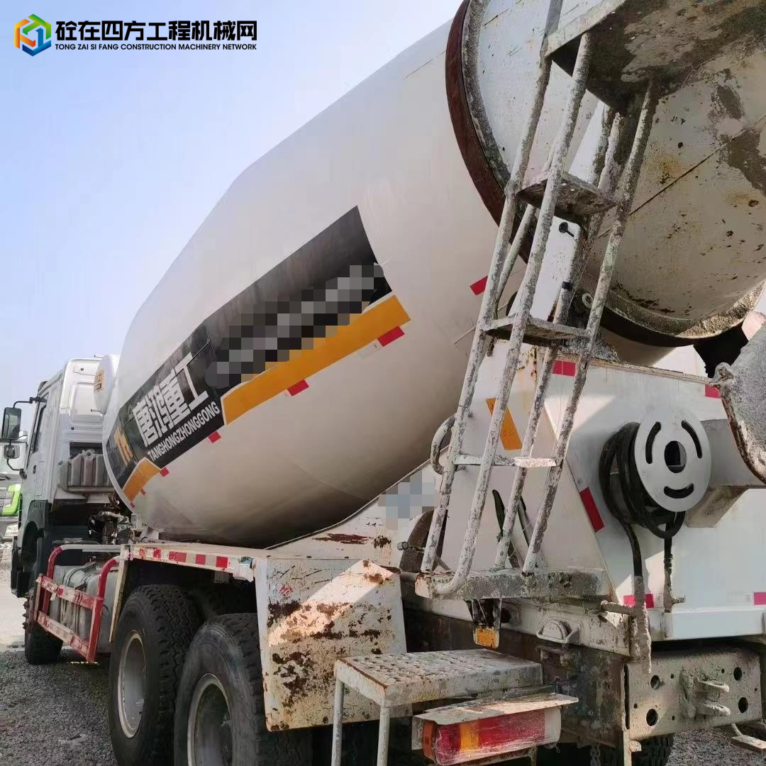 https://images.tongzsf.com/tong/truck_machine/20230908/164fa7eab1b8ab.jpg
