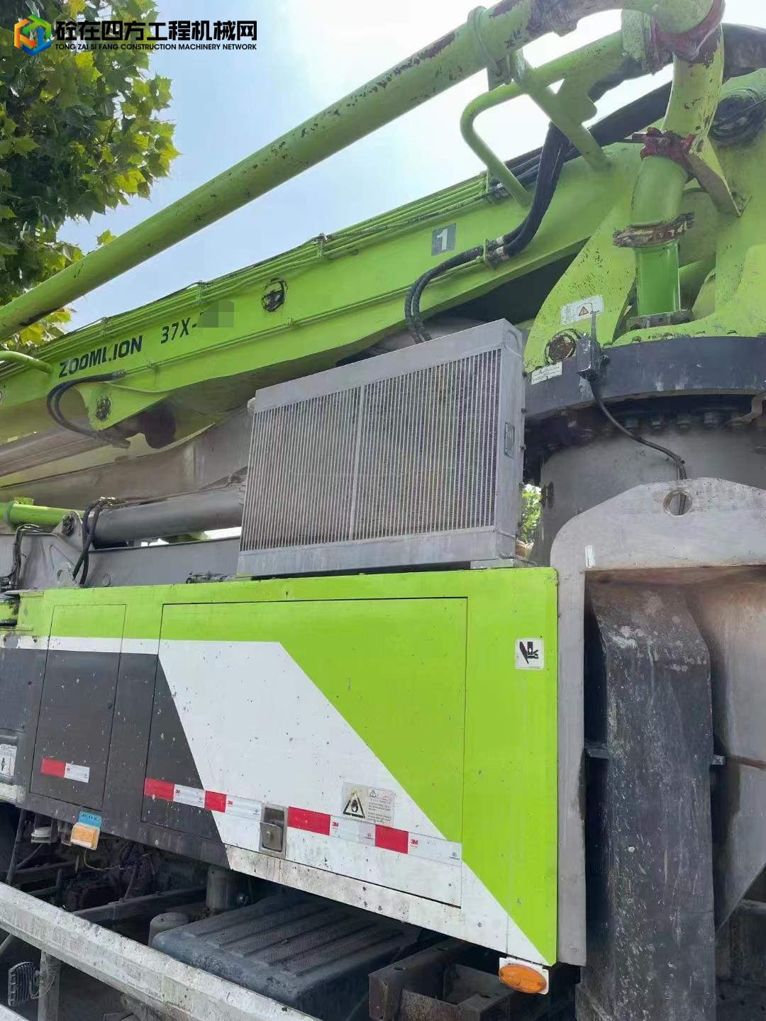 https://images.tongzsf.com/tong/truck_machine/20230908/164fab4d49f4df.jpg