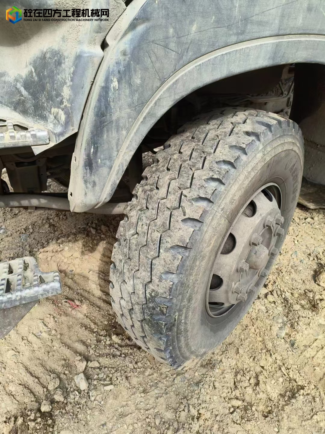 https://images.tongzsf.com/tong/truck_machine/20230911/164fe8b1bb5071.jpg