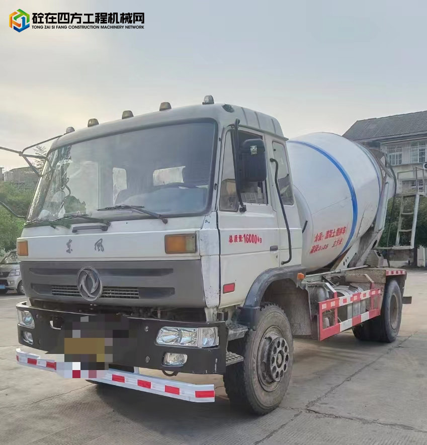 https://images.tongzsf.com/tong/truck_machine/20230912/16500109fce3a7.jpg