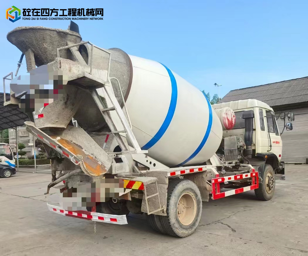 https://images.tongzsf.com/tong/truck_machine/20230912/1650010ba7c798.jpg