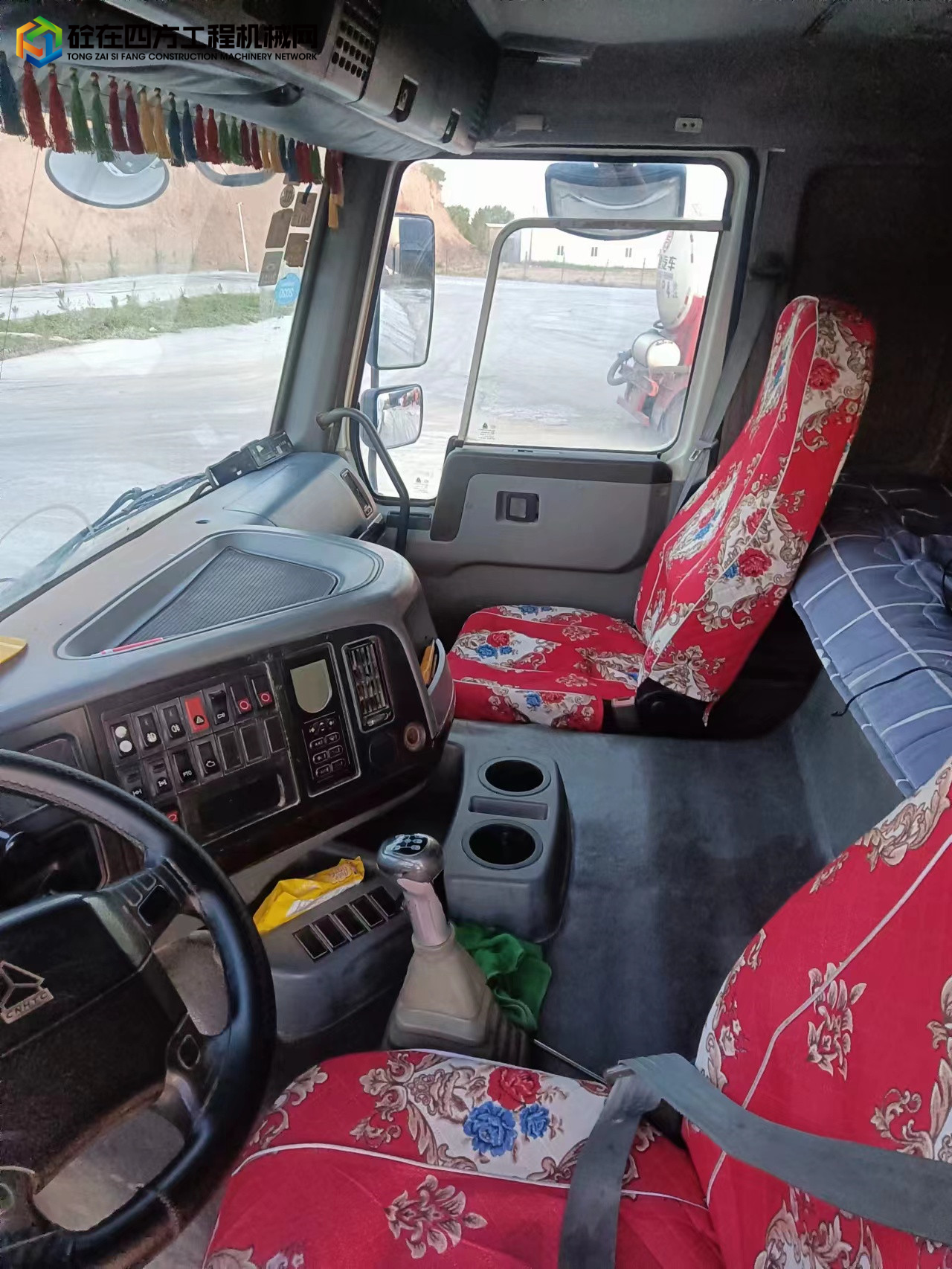 https://images.tongzsf.com/tong/truck_machine/20230914/16502b5290e71e.jpg