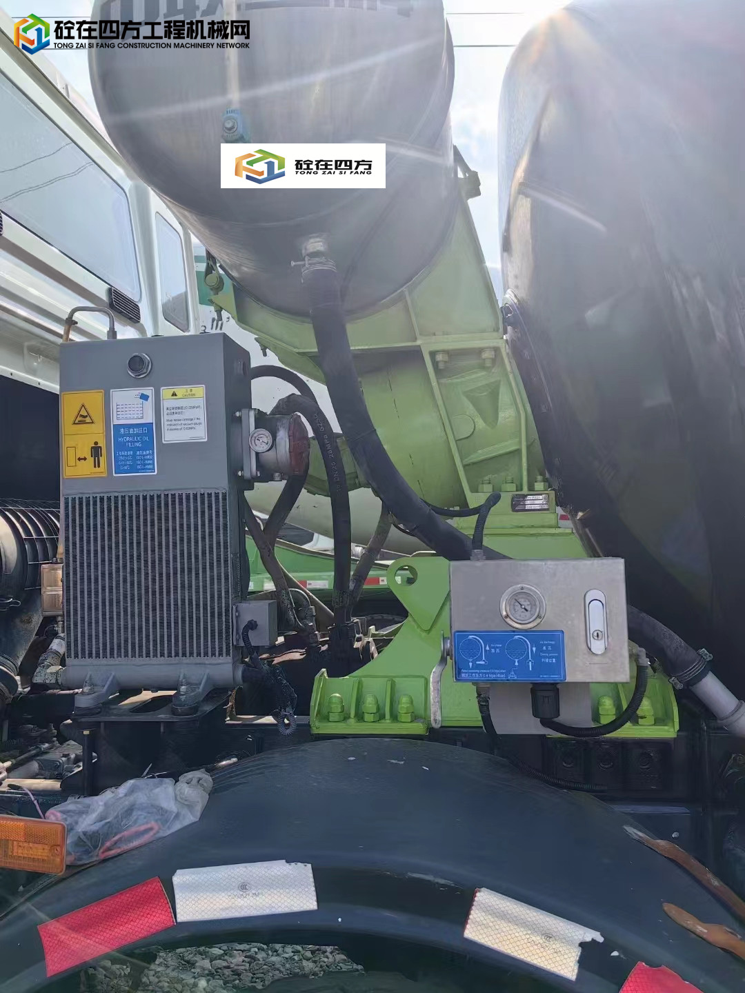 https://images.tongzsf.com/tong/truck_machine/20230918/16507a3e80e8a5.jpg