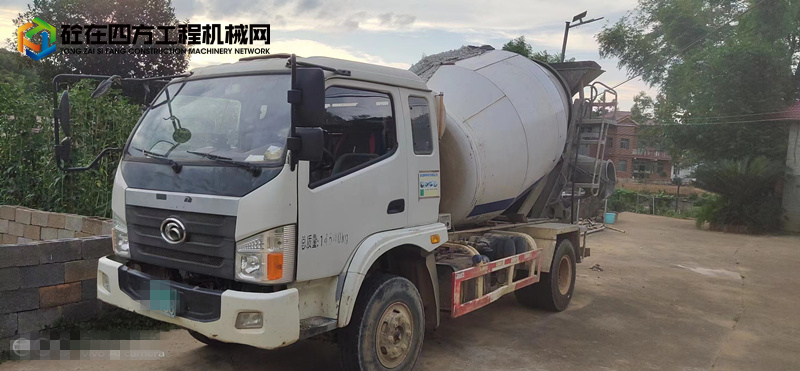 https://images.tongzsf.com/tong/truck_machine/20230925/16510e9ab6f5a9.jpg