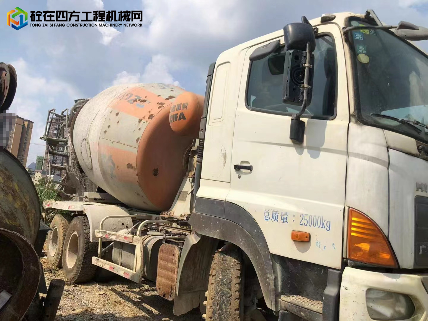 https://images.tongzsf.com/tong/truck_machine/20230926/1651240e120ff3.jpg