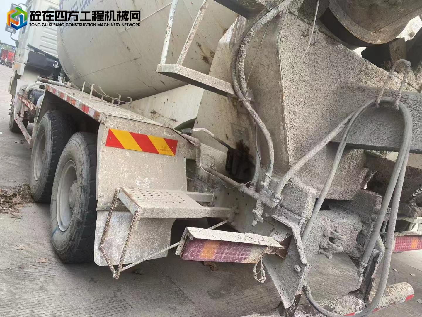 https://images.tongzsf.com/tong/truck_machine/20231010/16524ebcb83e71.jpg