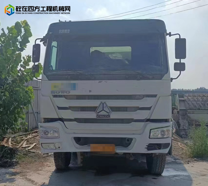 https://images.tongzsf.com/tong/truck_machine/20231017/1652e021ea6451.jpg