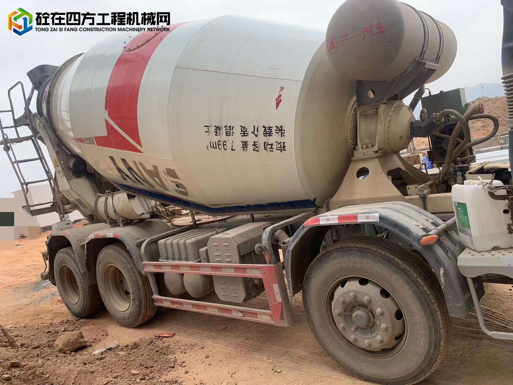 https://images.tongzsf.com/tong/truck_machine/20231017/1652e2cfb619ab.jpg