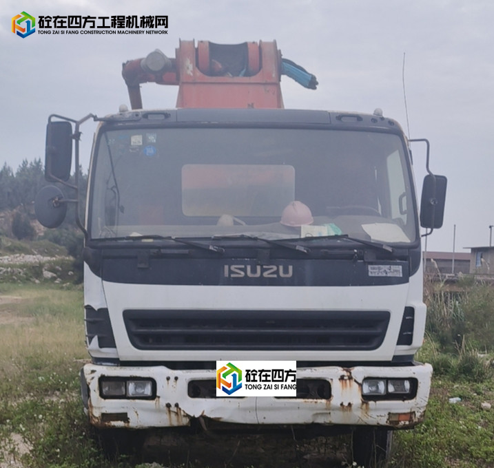 https://images.tongzsf.com/tong/truck_machine/20231019/16530f30c80fb1.jpg