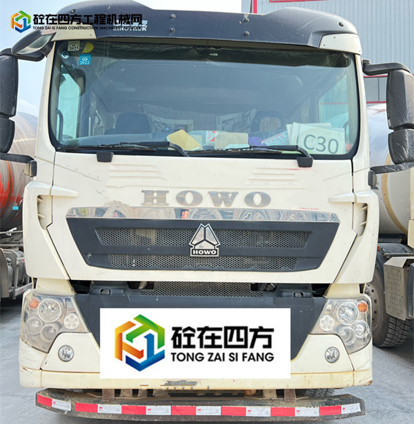 https://images.tongzsf.com/tong/truck_machine/20231023/165363d4bdd4ea.jpg