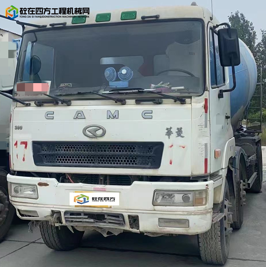 https://images.tongzsf.com/tong/truck_machine/20231026/1653a1da472c21.jpg