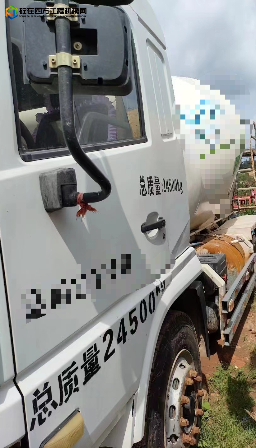https://images.tongzsf.com/tong/truck_machine/20231030/1653f6596cba5b.jpg