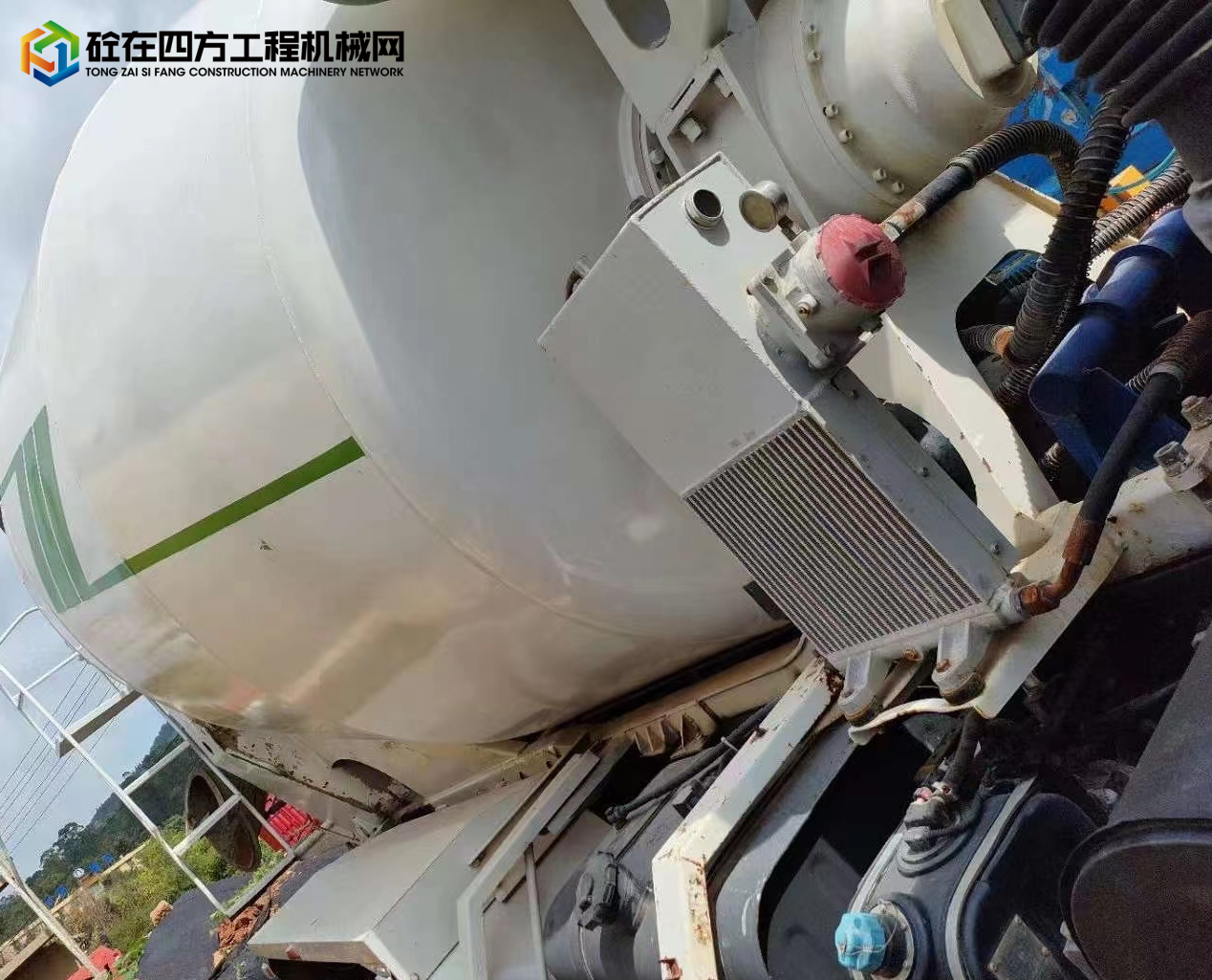 https://images.tongzsf.com/tong/truck_machine/20231030/1653f65b325506.jpg