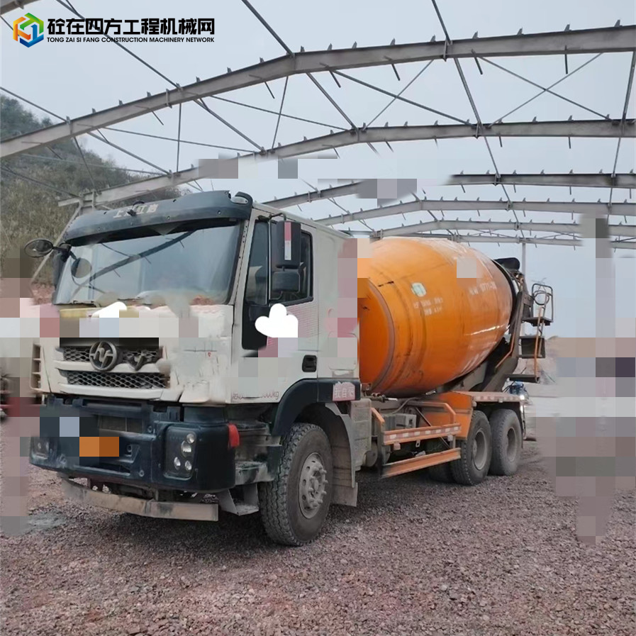 https://images.tongzsf.com/tong/truck_machine/20231110/1654df1d21289a.jpg