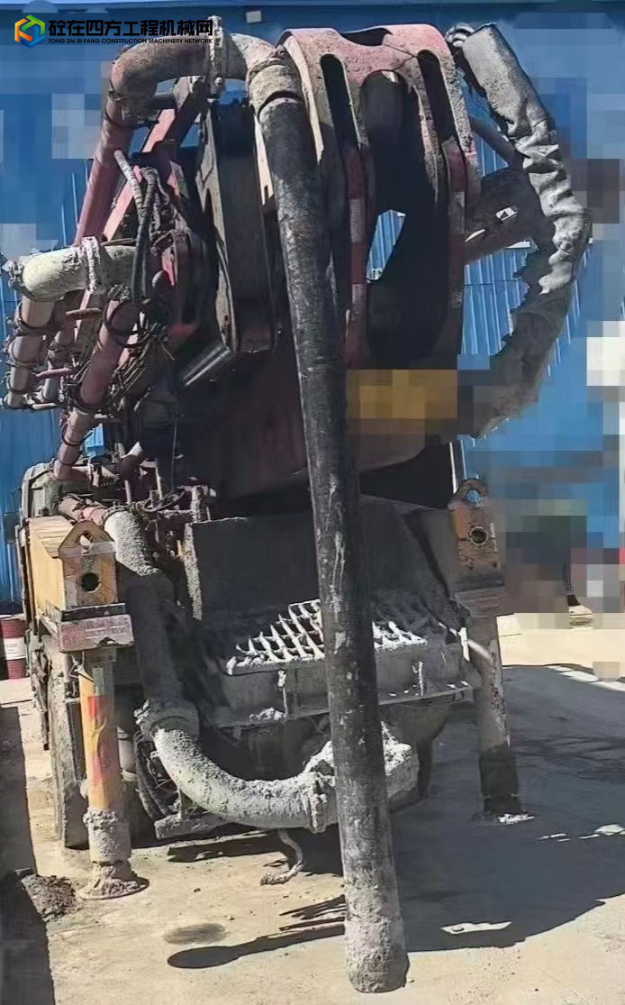 https://images.tongzsf.com/tong/truck_machine/20231130/165689deea1f2f.jpg