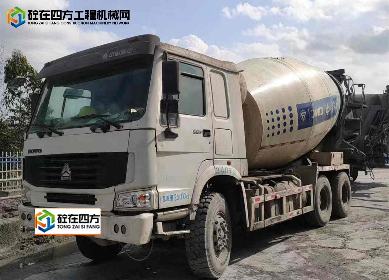 https://images.tongzsf.com/tong/truck_machine/20231218/1657faf1319005.jpg