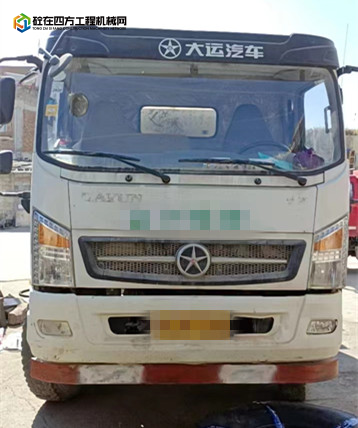 https://images.tongzsf.com/tong/truck_machine/20231222/165854a5b0e473.jpg