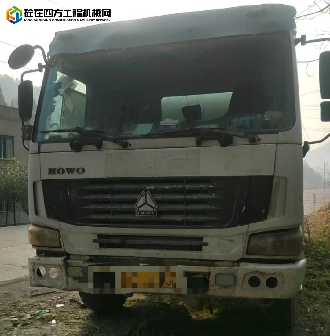 https://images.tongzsf.com/tong/truck_machine/20231224/165877d18ae148.jpg