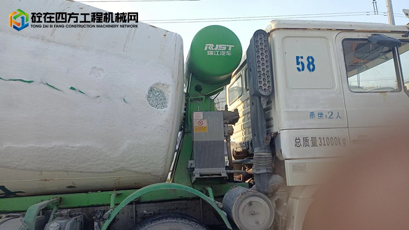 https://images.tongzsf.com/tong/truck_machine/20231225/1658938b258333.jpg