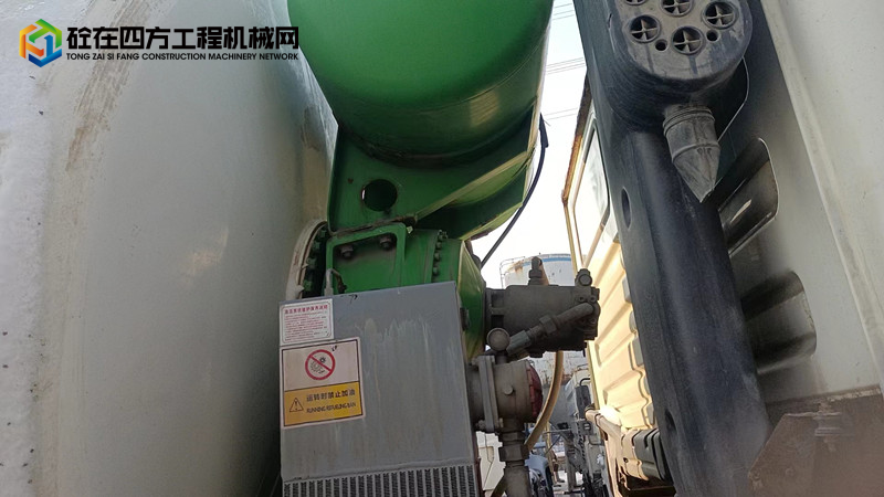 https://images.tongzsf.com/tong/truck_machine/20231225/1658938b577aee.jpg