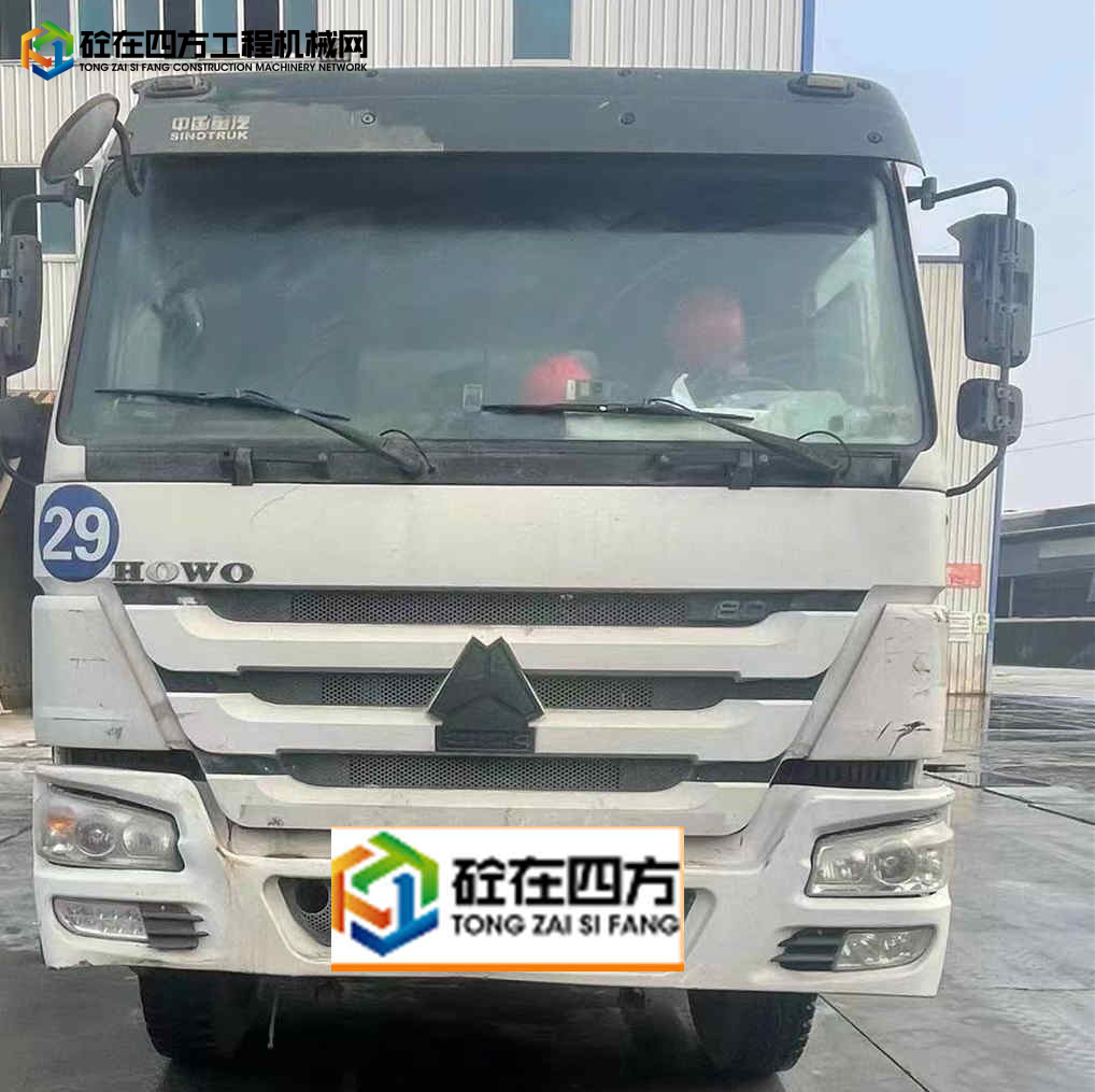 https://images.tongzsf.com/tong/truck_machine/20231225/16589423ca05fc.jpg