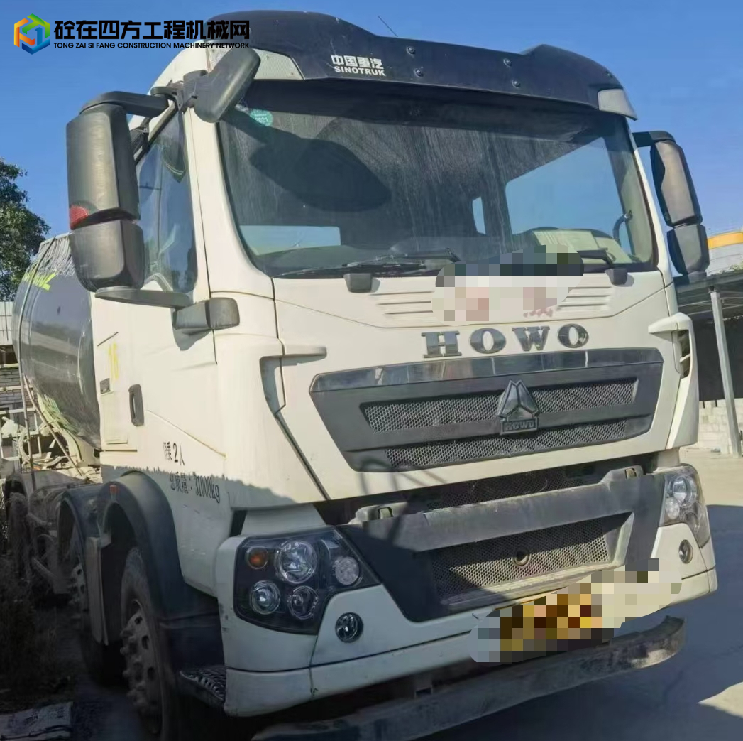 https://images.tongzsf.com/tong/truck_machine/20231226/1658a44882cee1.jpg