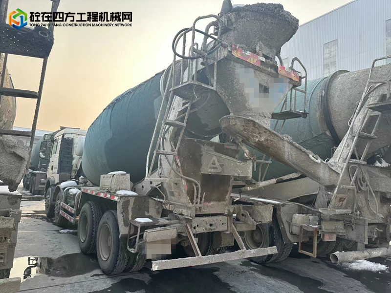 https://images.tongzsf.com/tong/truck_machine/20231227/1658b9ac56fa36.jpg
