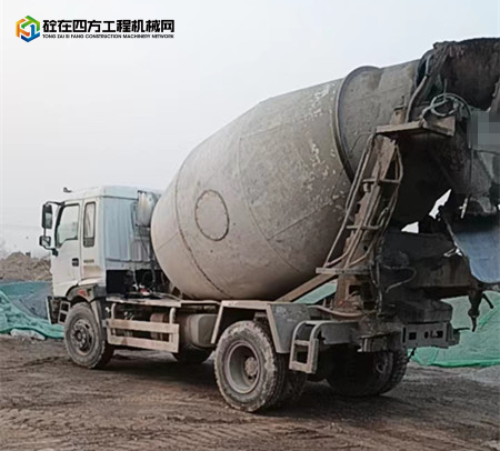https://images.tongzsf.com/tong/truck_machine/20231227/1658be527ab82a.jpg