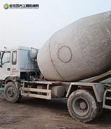 https://images.tongzsf.com/tong/truck_machine/20231227/1658be528b4bae.jpg