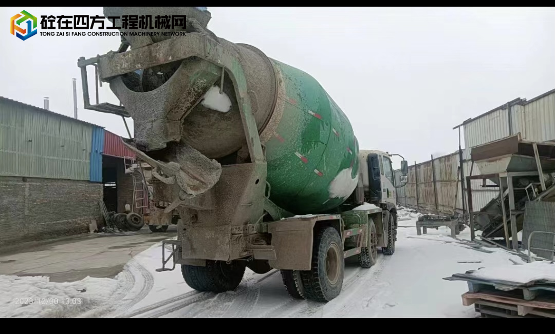 https://images.tongzsf.com/tong/truck_machine/20231231/165912c4e65715.jpeg