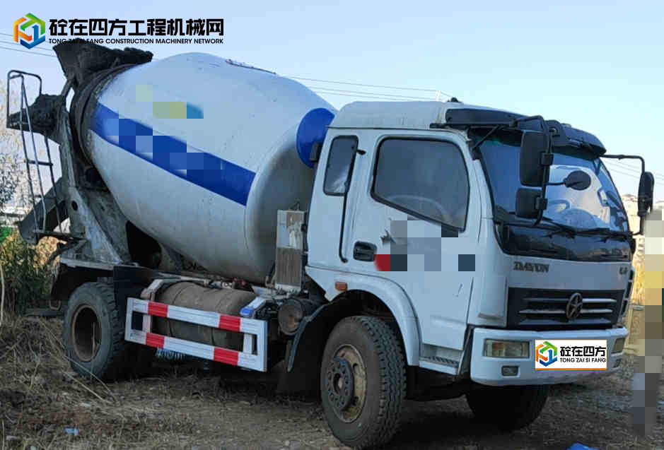 https://images.tongzsf.com/tong/truck_machine/20240105/165976e6e7f281.jpg