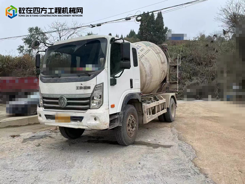 https://images.tongzsf.com/tong/truck_machine/20240105/165977d0782a41.jpg