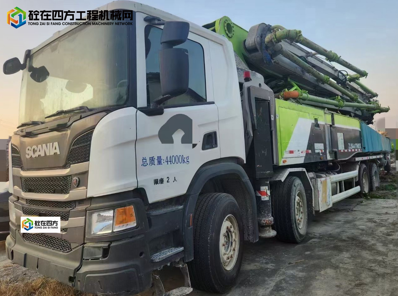 https://images.tongzsf.com/tong/truck_machine/20240108/1659b73a64baf3.jpg