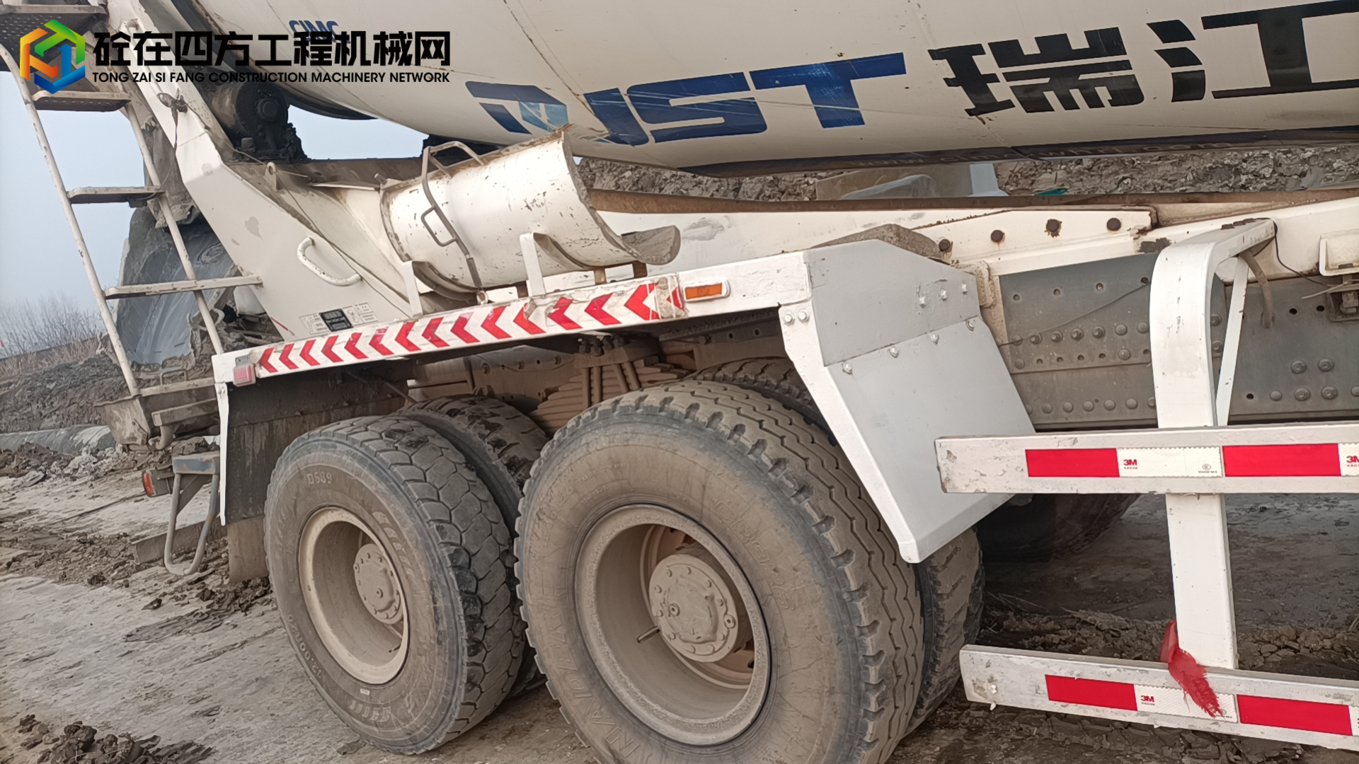 https://images.tongzsf.com/tong/truck_machine/20240109/1659d01da46270.jpg