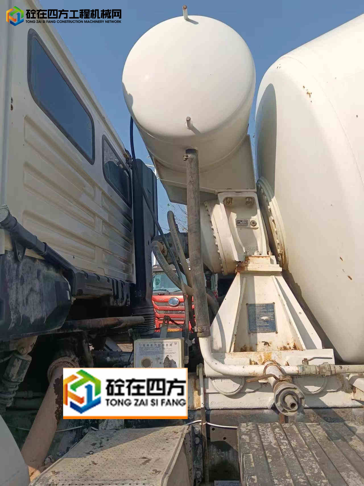 https://images.tongzsf.com/tong/truck_machine/20240111/1659fa4a7accb2.jpg