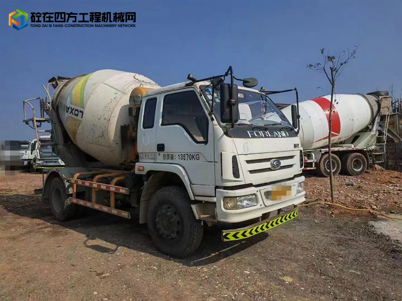 https://images.tongzsf.com/tong/truck_machine/20240115/165a4ef1e8ce7b.jpg